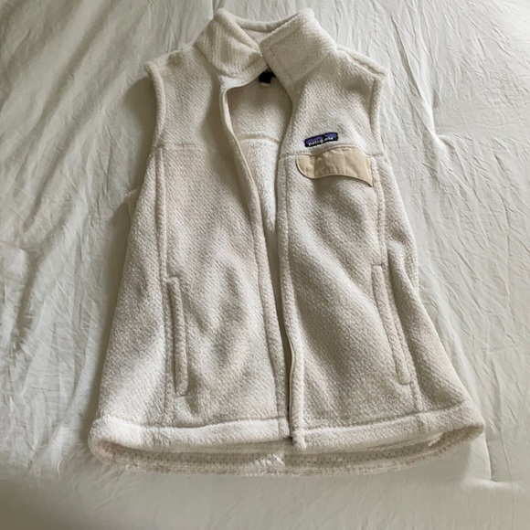Patagonia Jackets & Blazers - Patagonia White Vest Small